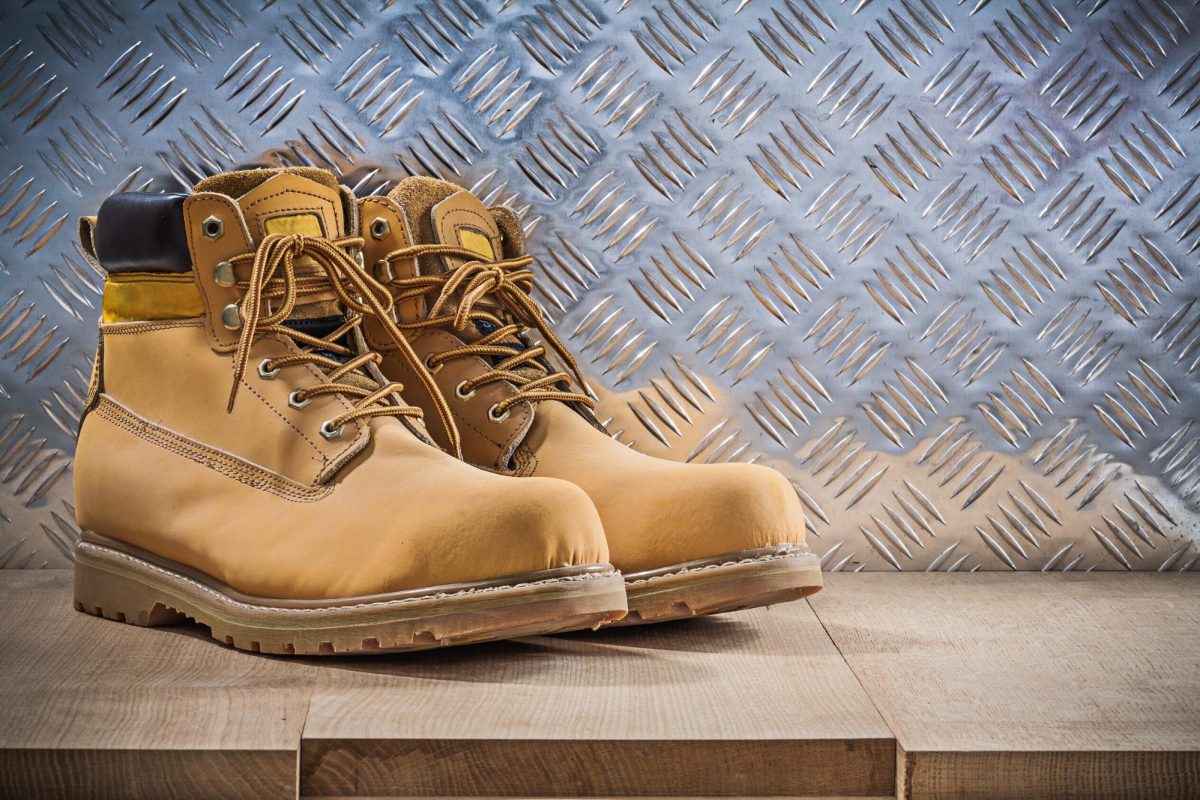 濡れ 蒸れの悩みを解決 防水性があり蒸れない安全靴をご紹介 Feetaxis